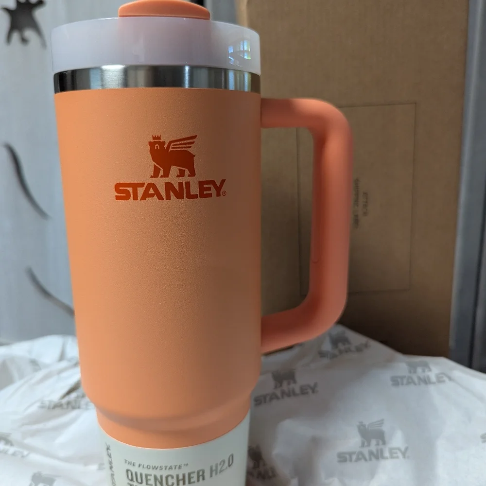 New STANLEY Quencher H2.0 Flowstate Tumbler cup 30 OZ Nectarin Fall 🍂🍁